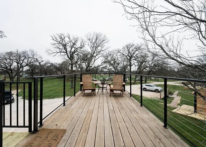 Stunning Cargohome Near Waco, Magnolia And Baylor