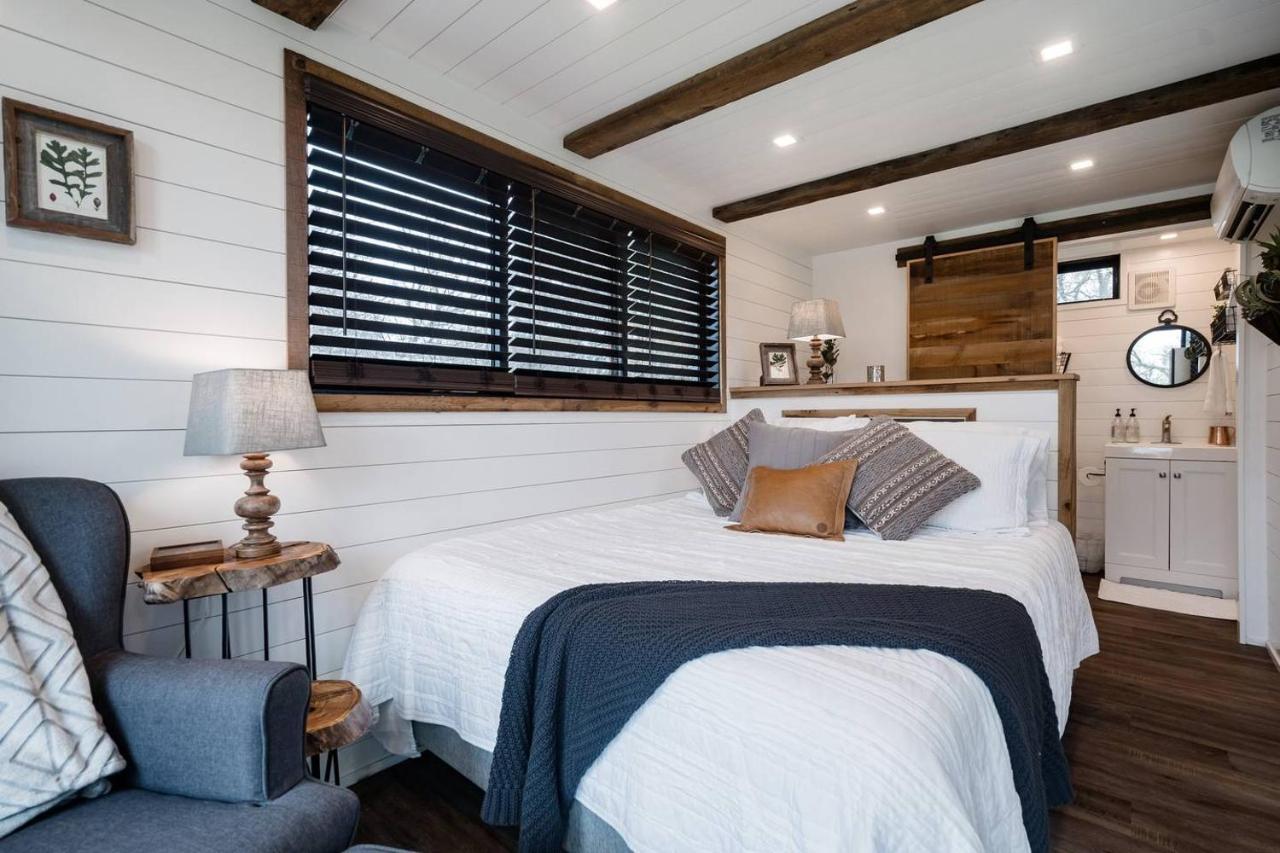 Stunning Cargohome Near Waco, Magnolia And Baylor Holiday home *
